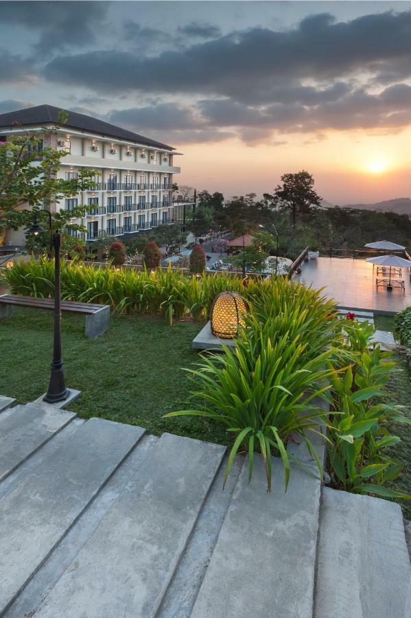 Nava Hotel Таванґманґу Екстер'єр фото