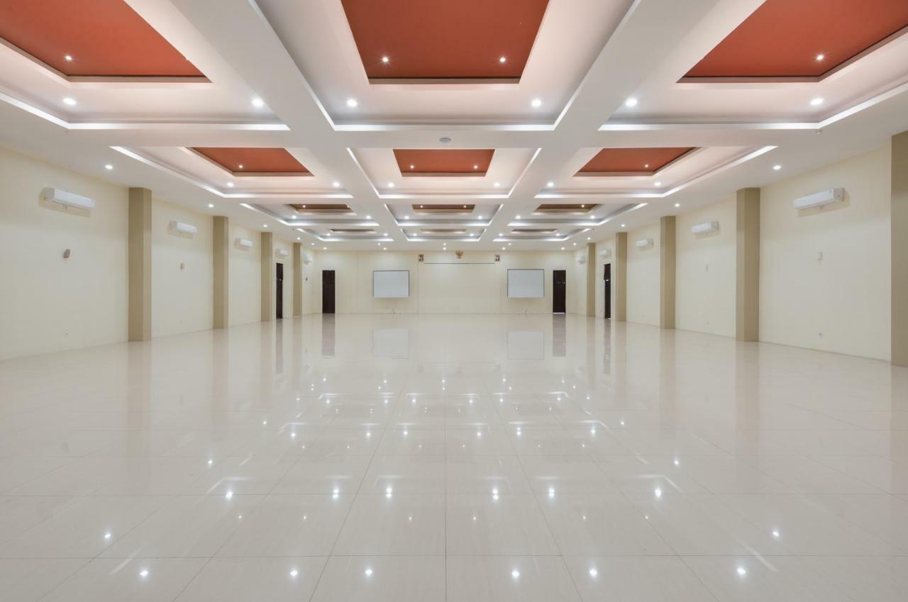 Nava Hotel Таванґманґу Екстер'єр фото